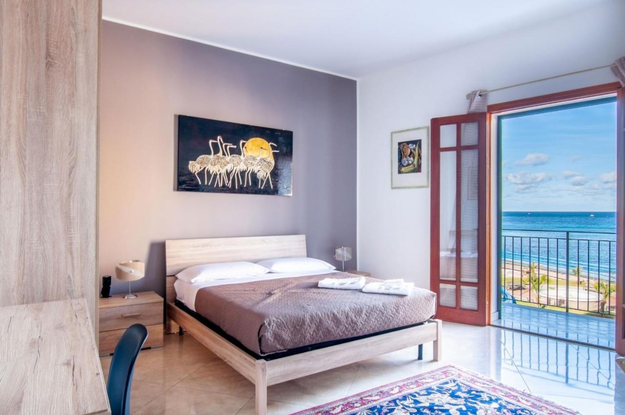 Una Terrazza Sul Golfo Di Bed & Breakfast